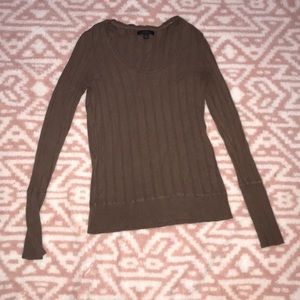 Dark brown scoop neck sweater extra long sleeves